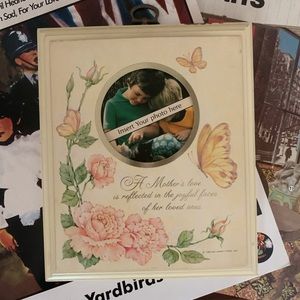 Vintage 80s Hallmark Mother’s frame
